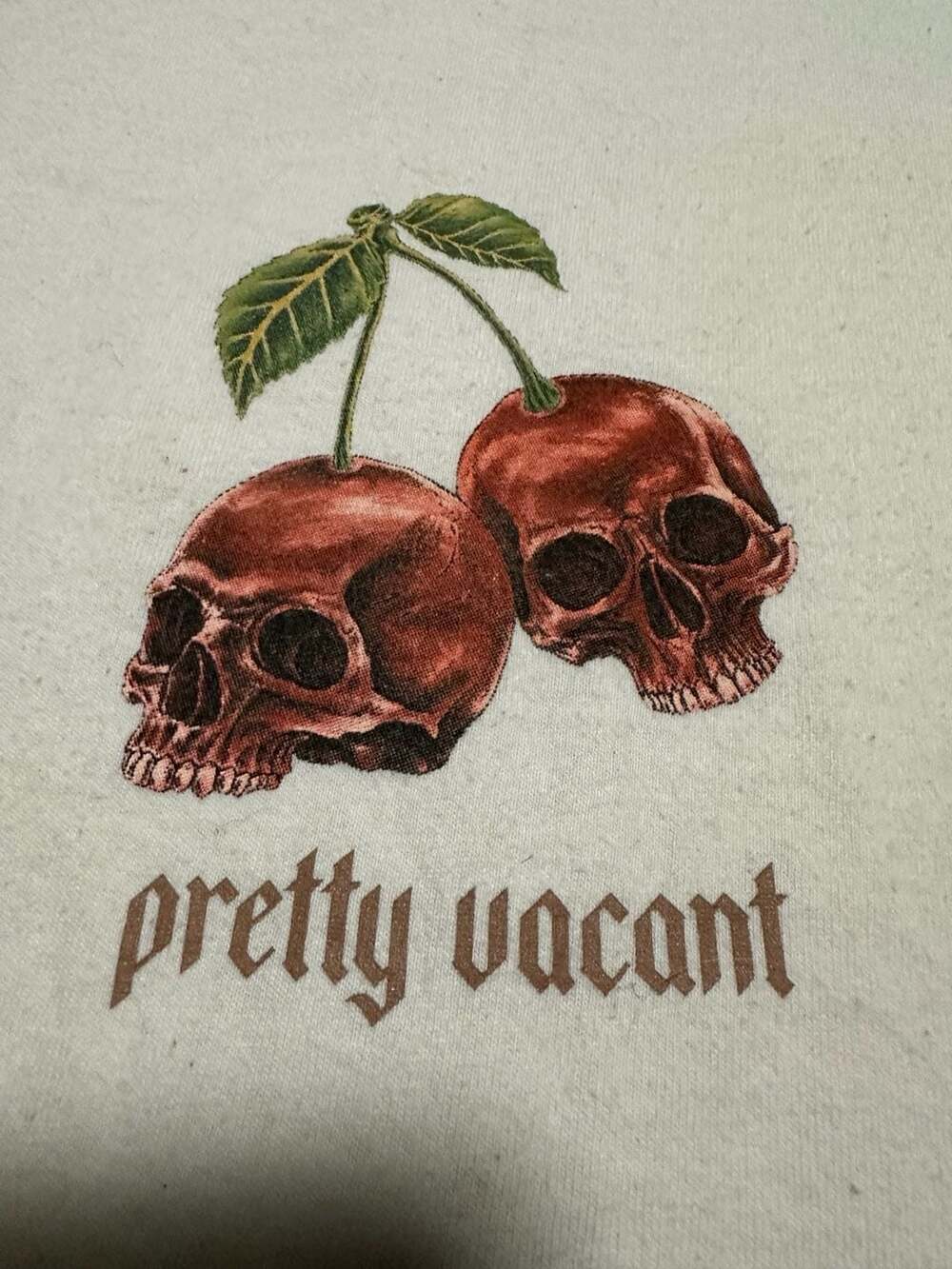 Pretty Vacant Cherry Skulls Graphic T-Shirt Size Large